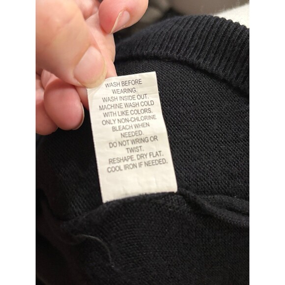 Emily Daniels floral sweater with rhinestones size M EUC - Picture 7 of 7